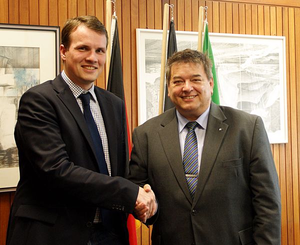 Die Bürgermeister Tobias Stockhoff (l.) und Werner Arndt