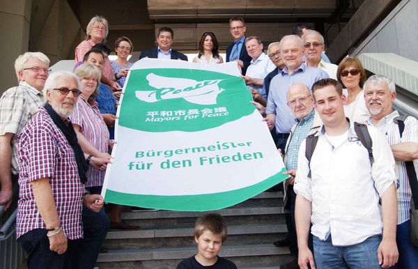 Marl zeigt Flagge für eine atomwaffenfreie Welt