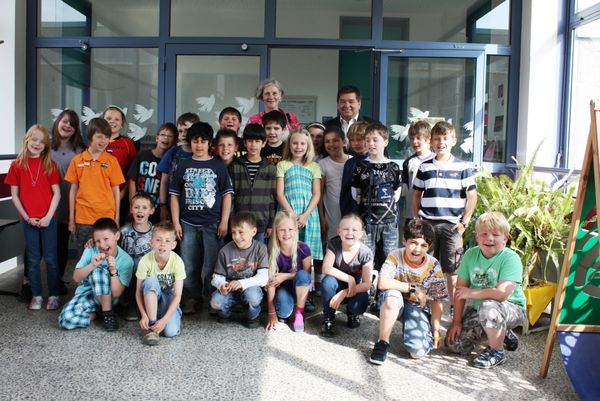 „Wir kennen jetzt den Bürgermeister", so die Kinder der Klasse 3a unisono, „und der weiß wer wir sind!"