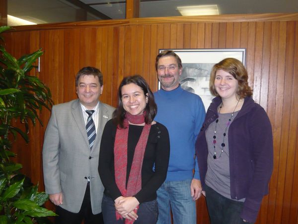 Besuch im Marler Rathaus: Bürgermeister Werner Arndt, Esther Fuentes, Gastvater Siegfried Reher-Fuhrmann und Gastschwester Fabienne Reher (v.l.)