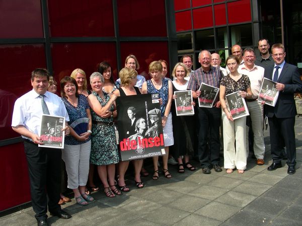 Gruppenbild: Vorstellung des neuen insel-Programms